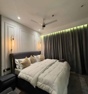 Premium / Skyline Room (30–37 Floor)